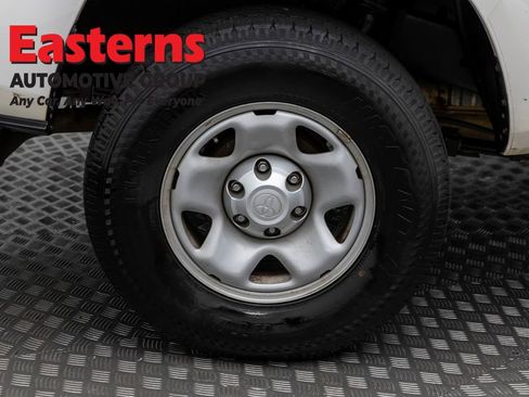 Used 2020 Toyota Tacoma SR RWD image 27