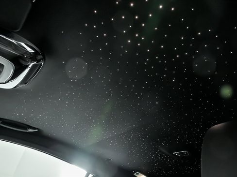 Used 2020 Rolls-Royce Wraith image 24