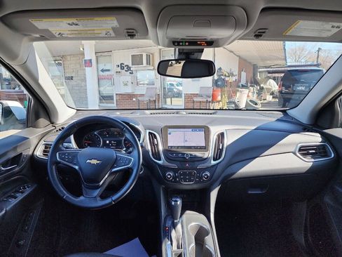 Used 2021 Chevrolet Equinox LT FWD image 22