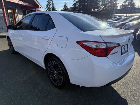 Used 2015 Toyota Corolla LE Premium image 11