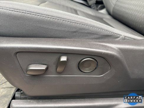 Used 2024 Chevrolet Silverado 1500 Custom image 18