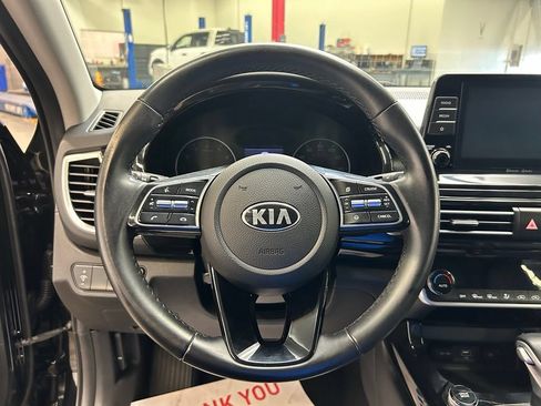 Used 2021 Kia Seltos EX AWD/4WD image 24
