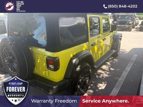 Used 2024 Jeep Wrangler Unlimited Sport AWD/4WD image 7