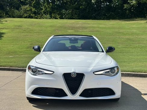 Used 2021 Alfa Romeo Giulia Ti w/ Nero Edizione RWD image 5