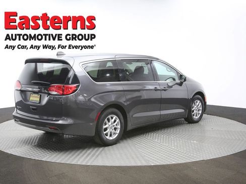 Used 2023 Chrysler Voyager LX FWD image 40