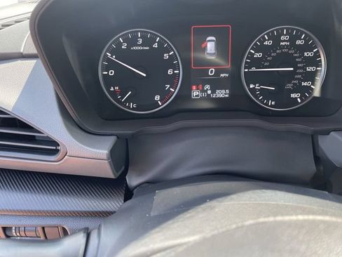 Used 2024 Subaru Crosstrek 2.0i Premium AWD/4WD image 12