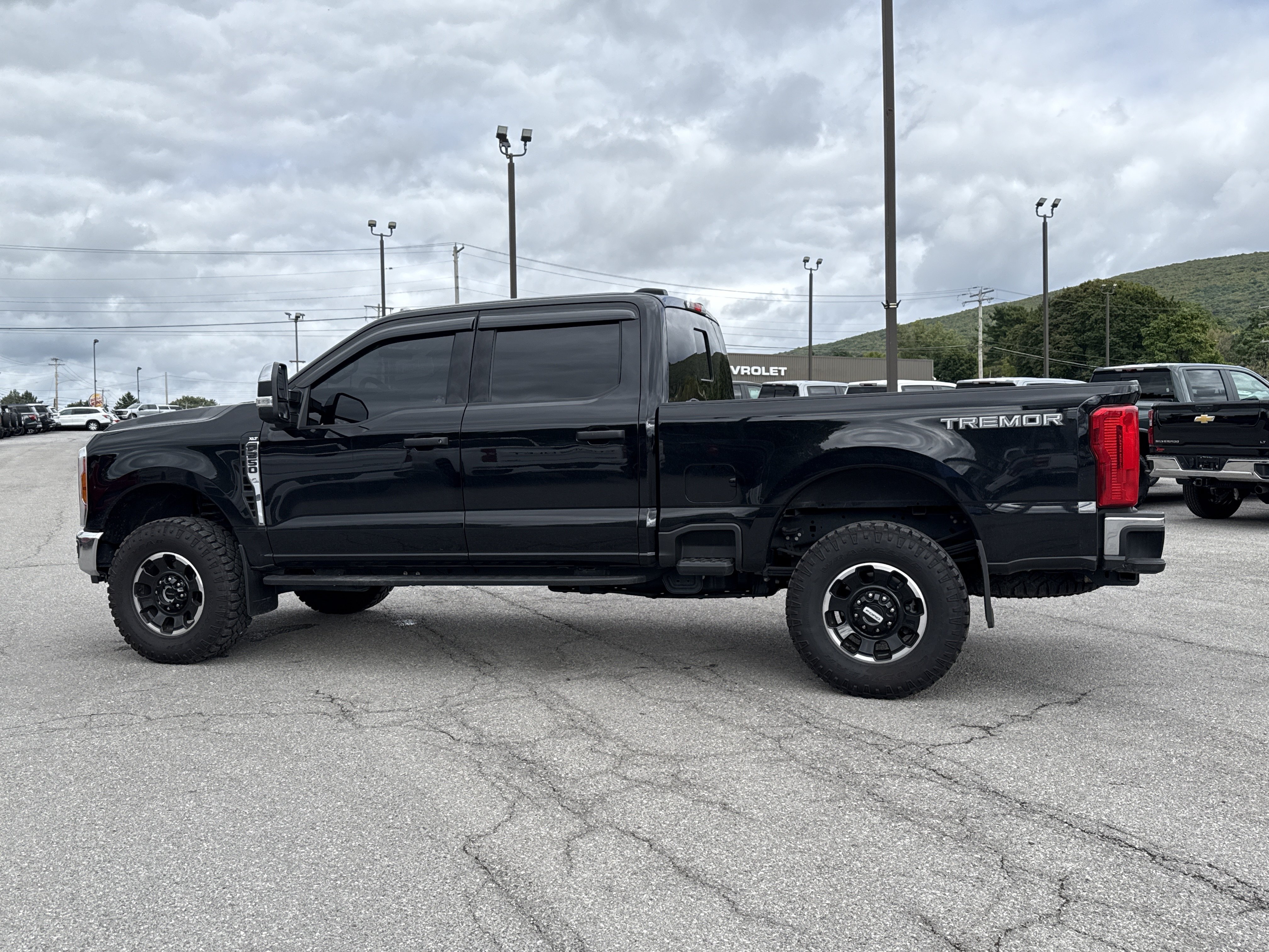 Used 2026 Ford F250 XLT w/ Tremor Off-Road Package AWD/4WD image 6