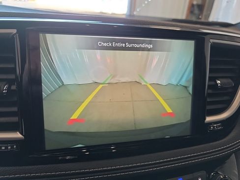 New 2026 Chrysler Pacifica Select AWD/4WD image 21