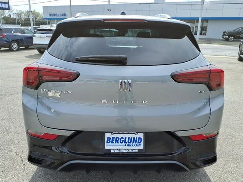 Used 2024 Buick Encore GX Sport Touring AWD/4WD image 4