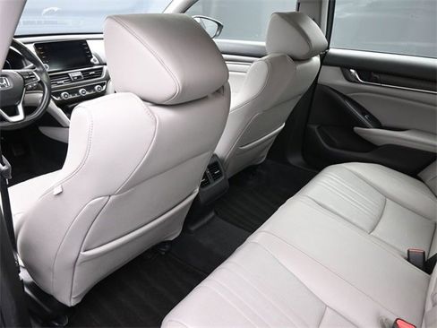 Used 2020 Honda Accord EX-L image 10