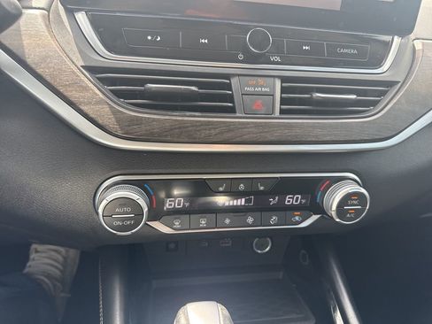 Used 2023 Nissan Altima 2.5 SL image 15