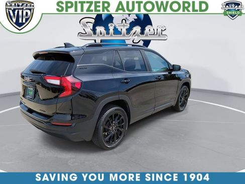 Certified 2023 GMC Terrain SLE w/ Driver Convenience Package AWD/4WD image 9