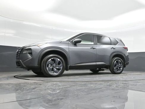 Used 2025 Nissan Rogue SV FWD image 44