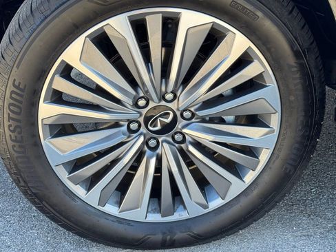 Certified 2026 INFINITI QX80 Luxe w/ Cargo Package AWD/4WD image 7