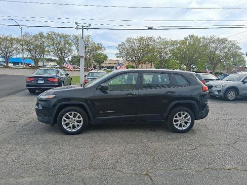 Used 2014 Jeep Cherokee Sport image 7
