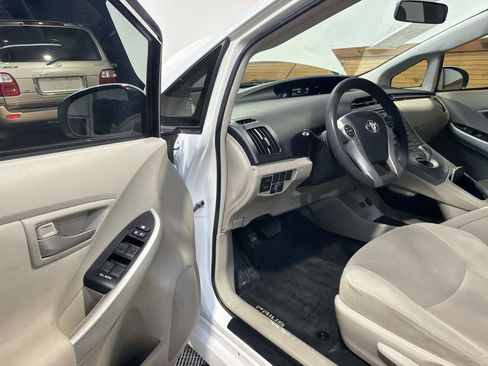 Used 2012 Toyota Prius Two FWD image 14