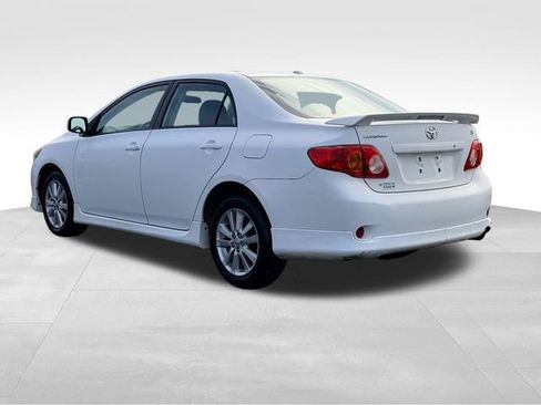 Used 2010 Toyota Corolla image 5