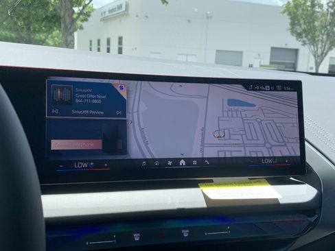 Used 2025 BMW X3 xDrive30i w/ Premium Package image 27