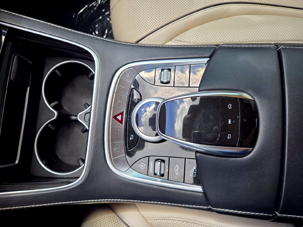 Used 2019 Mercedes-Benz S 560 4MATIC Sedan image 42