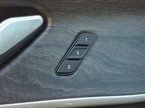 New 2026 Jeep Grand Cherokee Limited AWD/4WD image 16