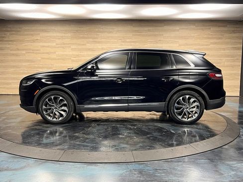 Used 2023 Lincoln Nautilus Reserve w/ Luxury Package AWD/4WD image 16
