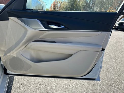 New 2026 Cadillac CT4 Luxury image 14