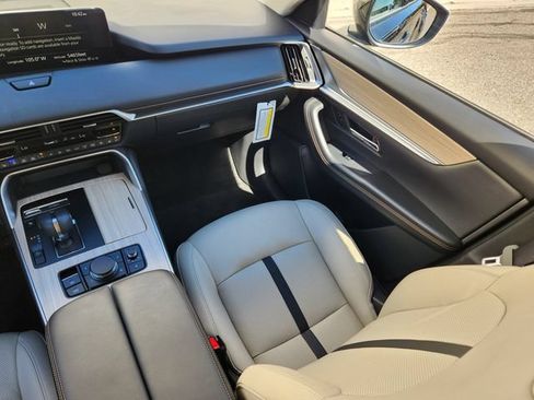 Certified 2026 MAZDA CX-90 Plug-In Hybrid w/ Preferred AWD/4WD image 14