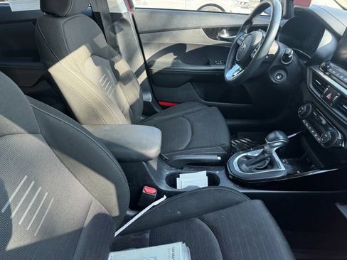 Certified 2019 Kia Forte S w/ S Premium Package image 10