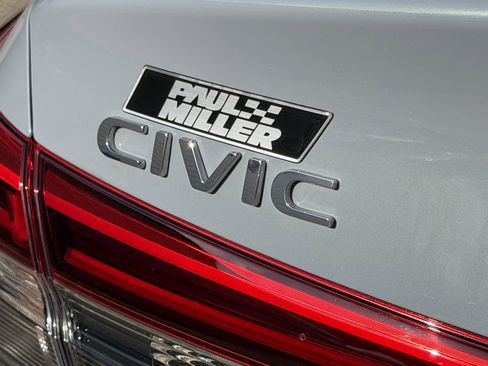 Used 2023 Honda Civic Sport image 27