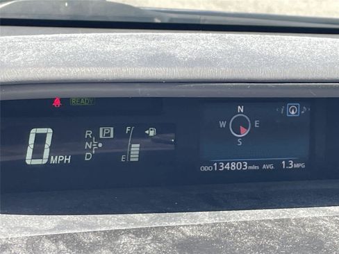 Used 2015 Toyota Prius V Three FWD image 22