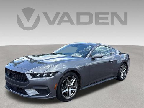 Used 2024 Ford Mustang Coupe RWD image 1