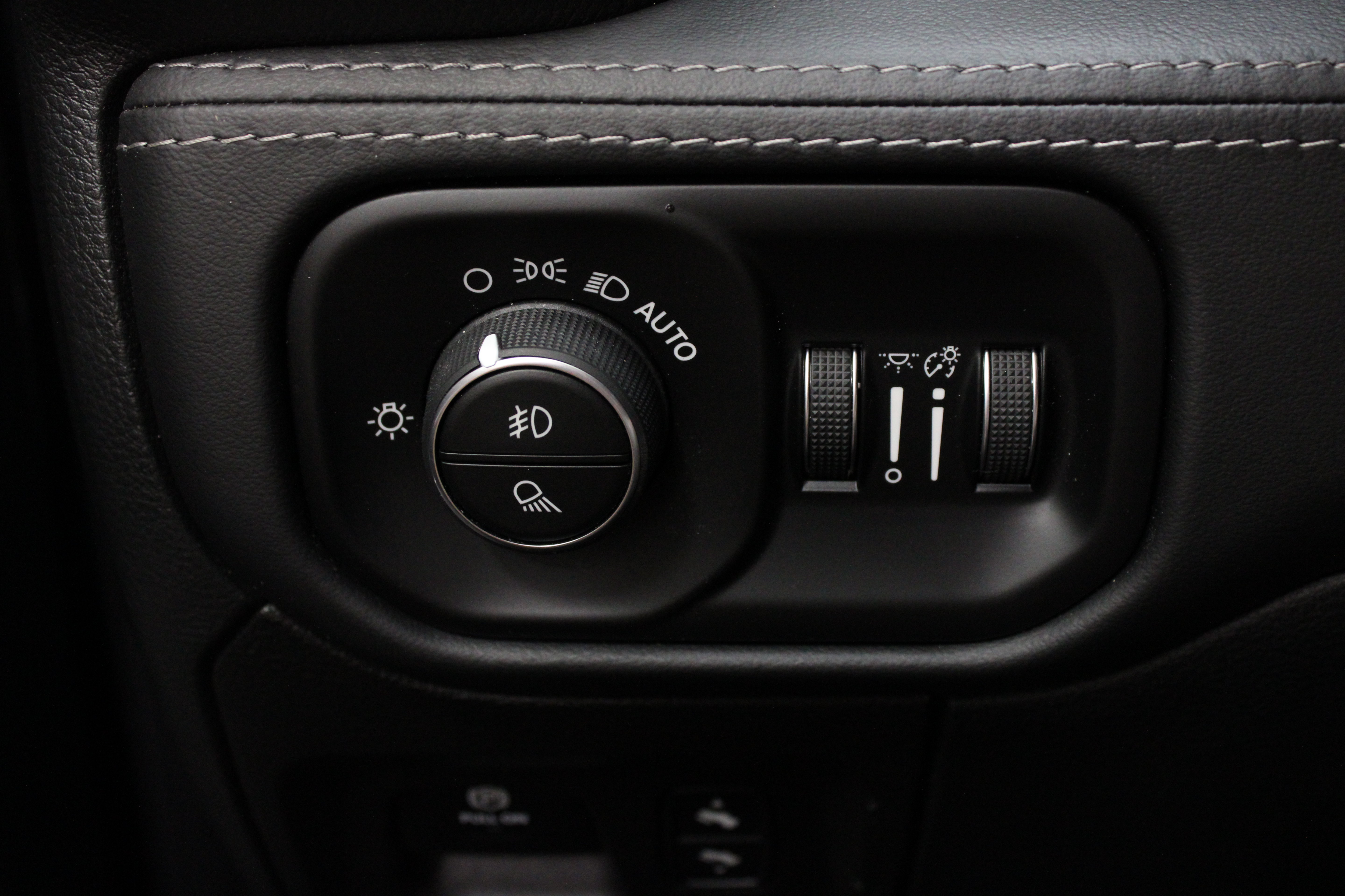 Used 2021 RAM 1500 Limited w/ Night Edition AWD/4WD image 31