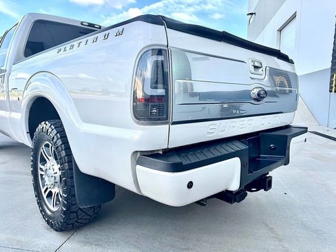 Used 2016 Ford F250 Platinum w/ Platinum Package AWD/4WD image 13