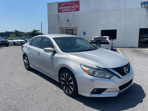 Used 2018 Nissan Altima 2.5 SV FWD image 18