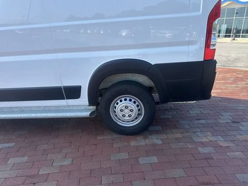 Used 2025 RAM ProMaster 2500 w/ U-Haul Equipment Group FWD image 6