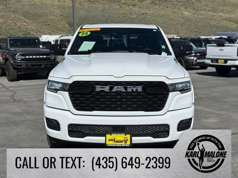 Used 2025 RAM 1500 Big Horn AWD/4WD image 9