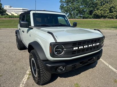 Used 2023 Ford Bronco Black Diamond w/ Sasquatch Package