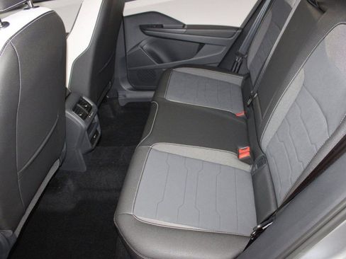 New 2025 Volkswagen Taos SE image 14