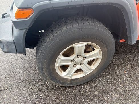 Used 2018 Jeep Wrangler Unlimited Sport S image 9