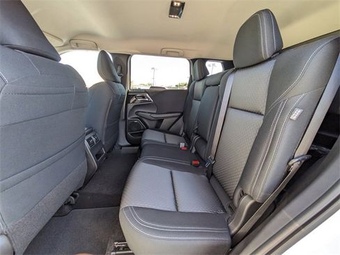 New 2025 Mitsubishi Outlander ES image 14