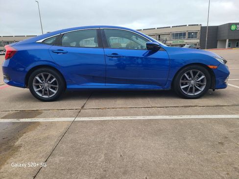 Used 2019 Honda Civic EX image 7