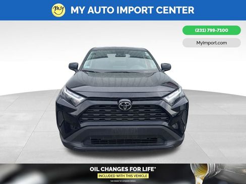 Used 2025 Toyota RAV4 LE image 2