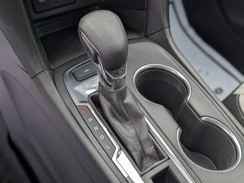 Used 2023 Chevrolet Equinox LS image 24