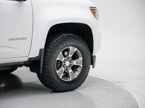 Used 2017 Chevrolet Colorado Z71 image 7