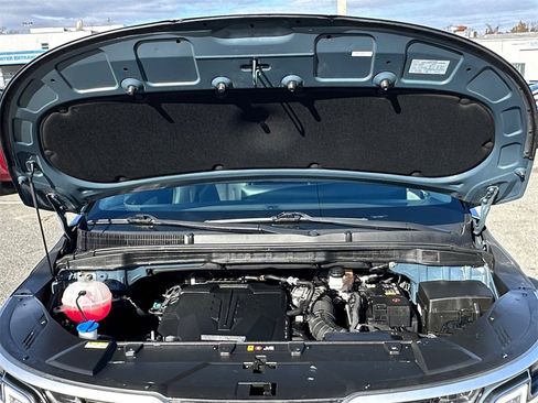 Used 2024 Kia Carnival EX image 26