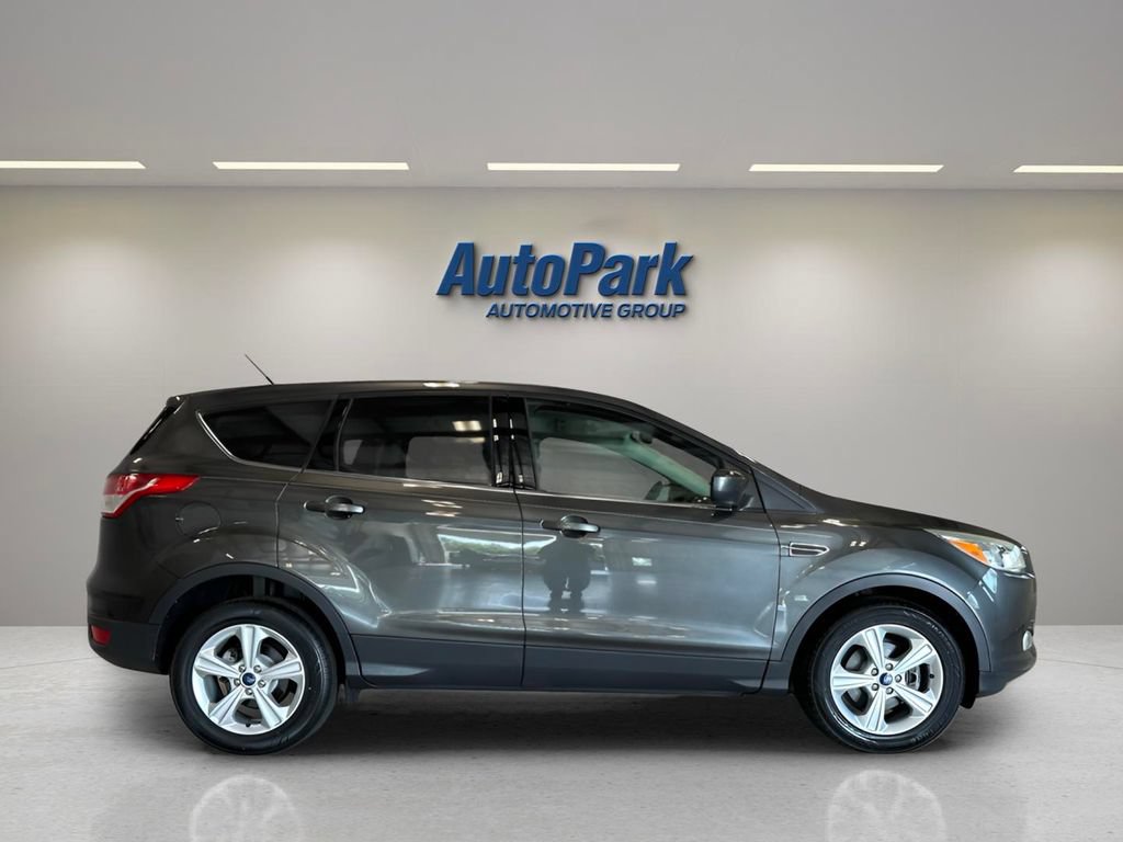Used 2016 Ford Escape SE FWD image 8