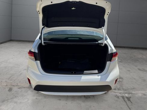 Used 2021 Toyota Corolla LE FWD image 19
