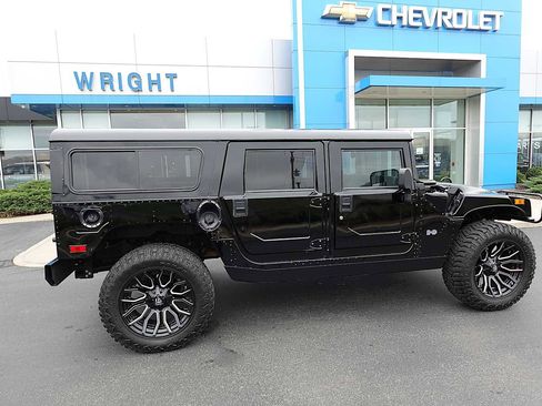 Used 2002 HUMMER H1 4-Door Wagon AWD/4WD image 2