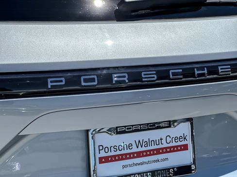 Certified 2023 Porsche Cayenne AWD/4WD image 27