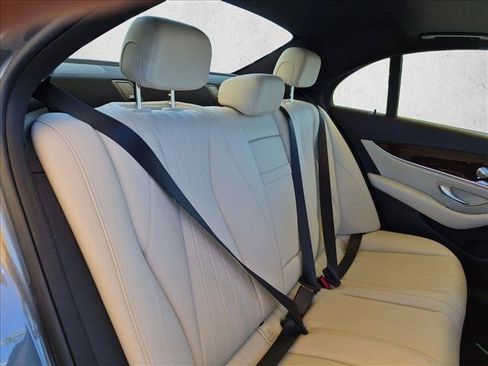 Used 2020 Mercedes-Benz E 450 4MATIC Sedan image 21